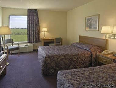 Howard Johnson By Wyndham Iowa La Ngoại thất bức ảnh
